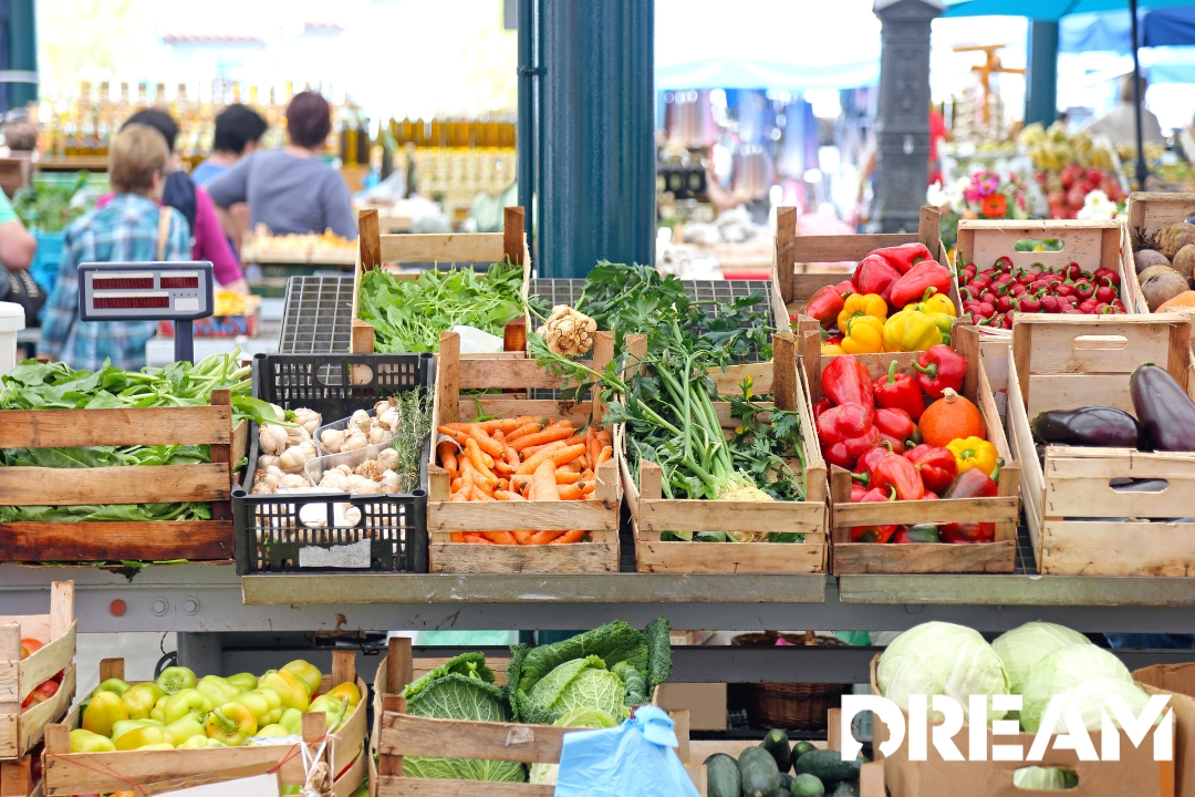 What children can learn at a farmers market